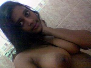 Panadura Couple Scandal Nude_15.jpg Cute Kerala Babe in White Panties and Nude